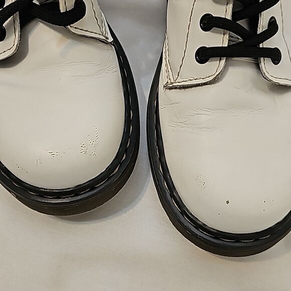 GIRLS Dr. Martens 1460 Boot White Leather size 2 - Picture 7 of 7